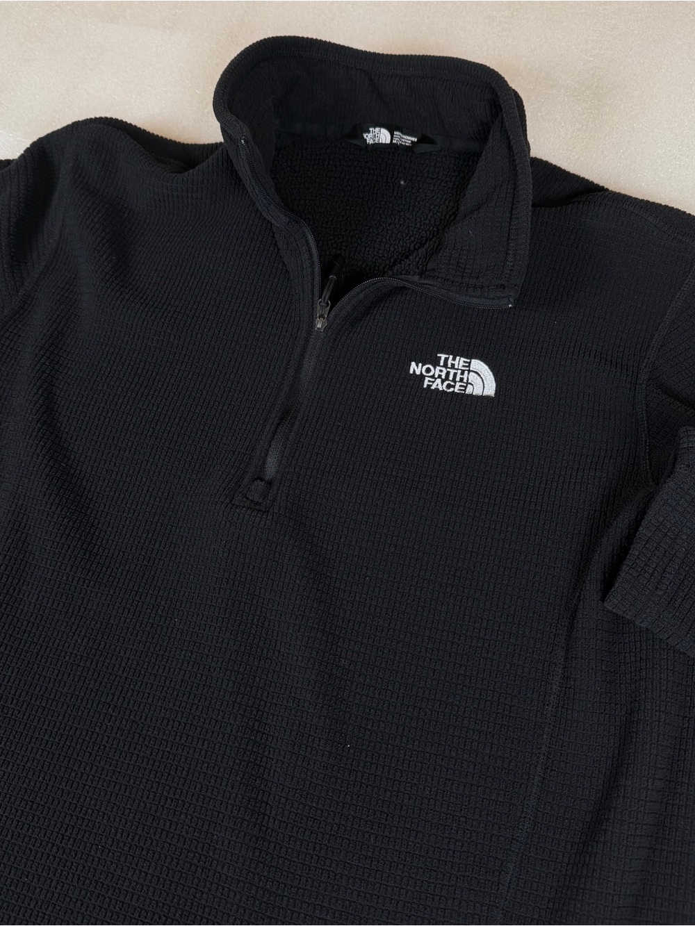 The North Face Pullover Men’s Medium 1/4 Zip Grid Fleece Hiking Long Sleeve